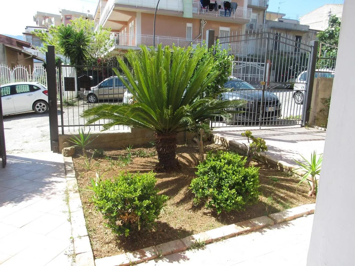 La Cycas Acomodação com café da manhã Trabia Itália